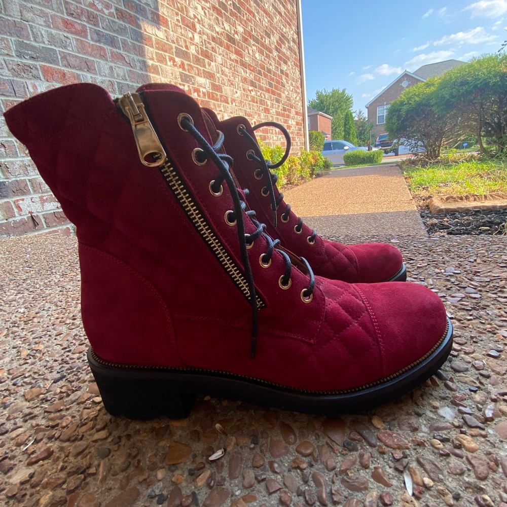 SOLD! RON WHITE Tiffany Ankle Boot in Red Suede - Size 38-1/2 / 8-1/2 - Picture 4 of 14